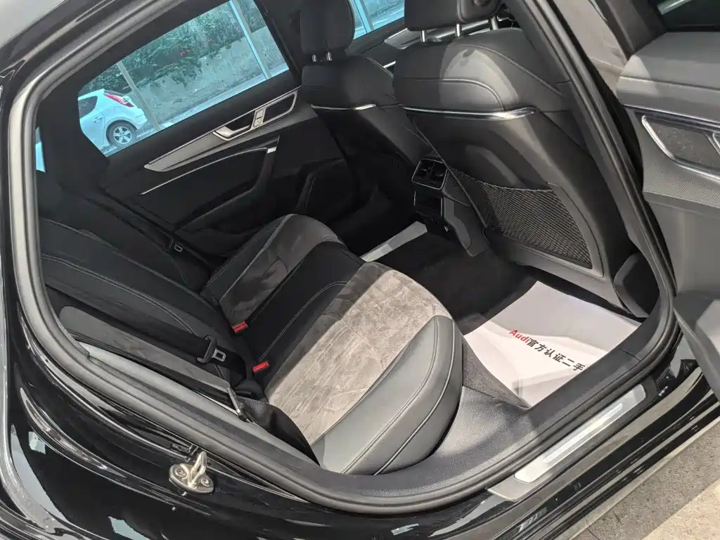 Audi A6L — миниатюра 11