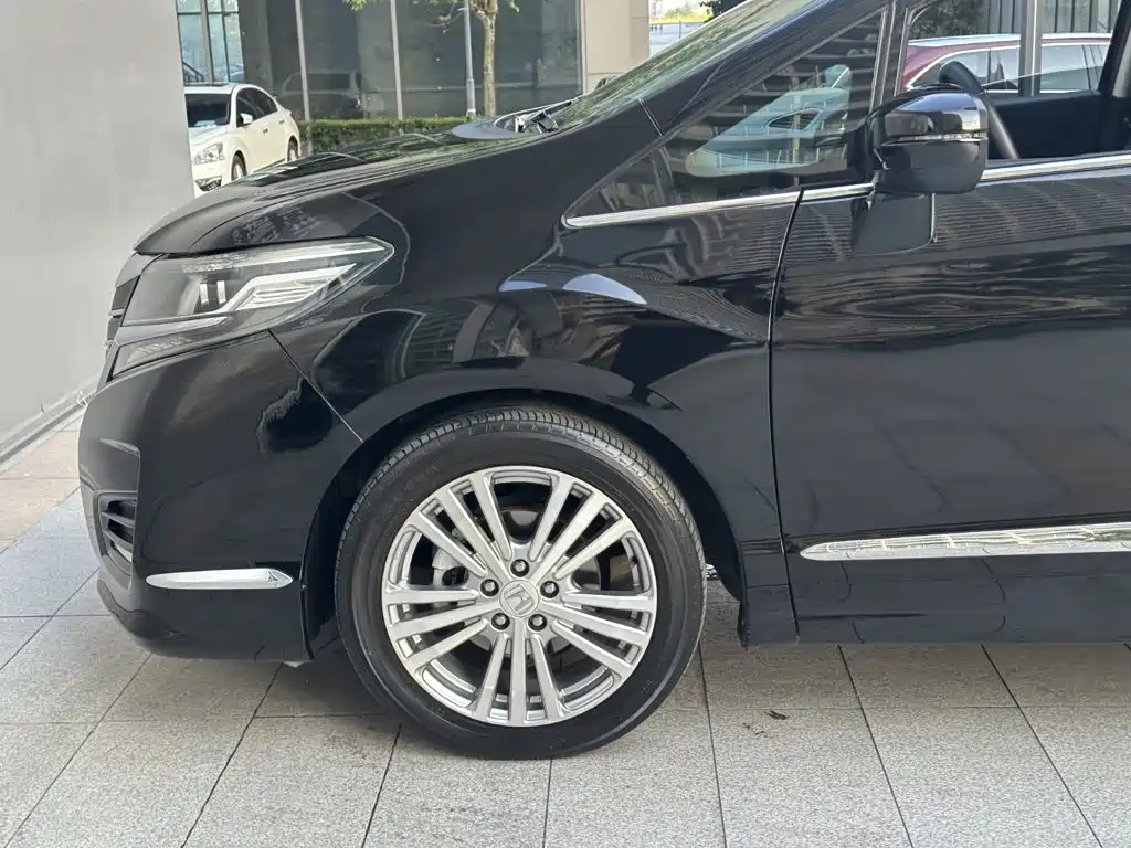 Honda Elysion 2016 2.4L