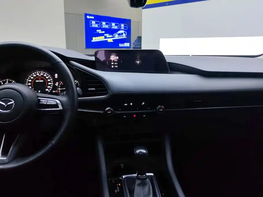 Mazda 3 Axela — миниатюра 13