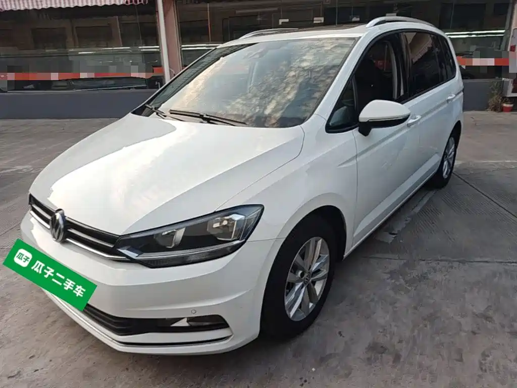 Купить Volkswagen Touran