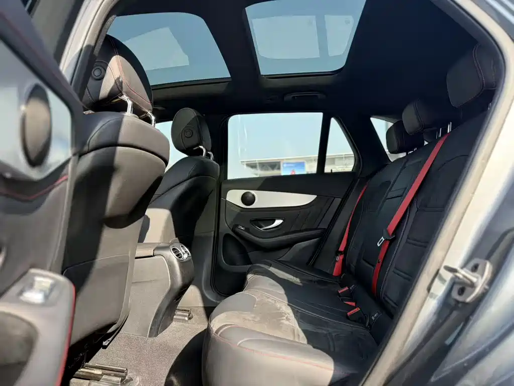 MERCEDES-BENZ GLC AMG