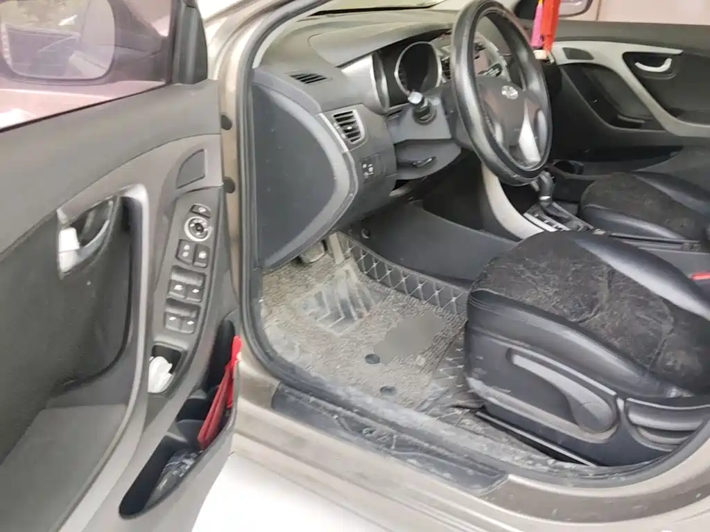 Hyundai Elantra Langdong — миниатюра 16