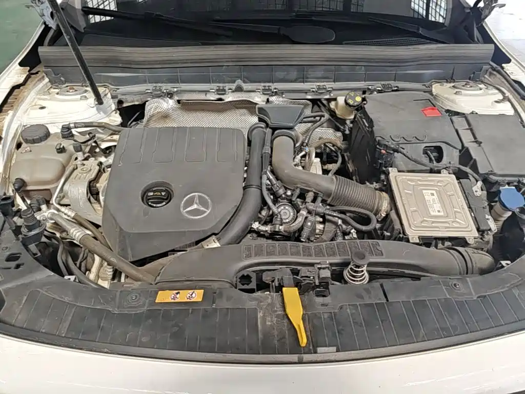 Mercedes-Benz GLB — миниатюра 20