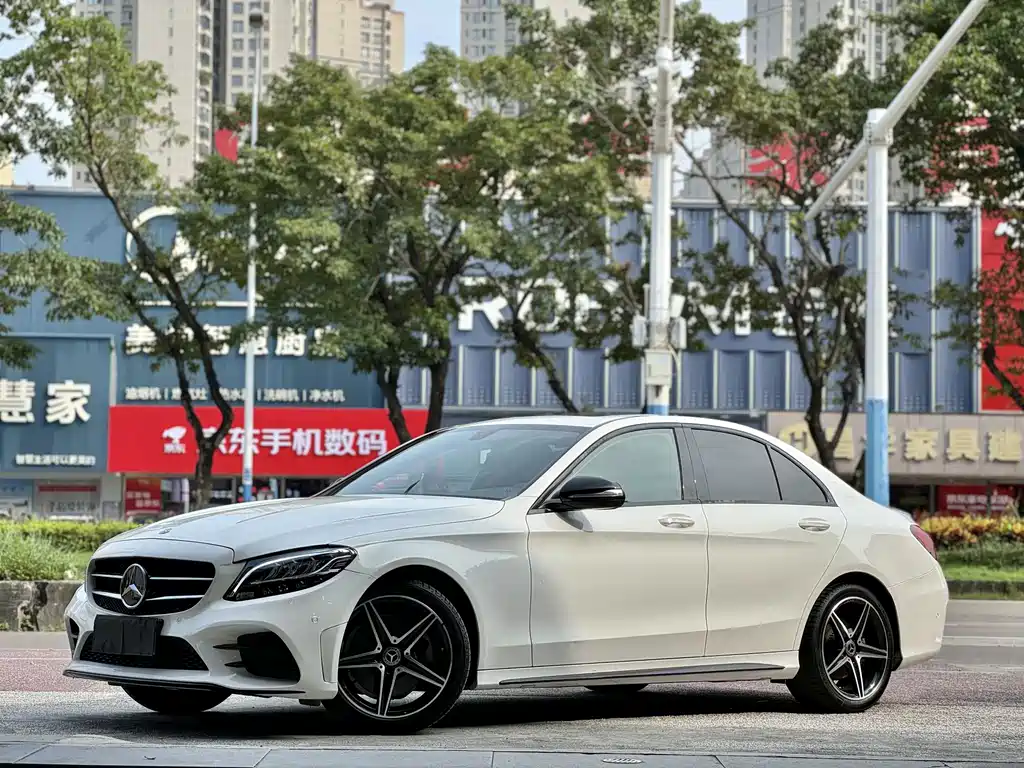 Mercedes-Benz C-Class — миниатюра 10