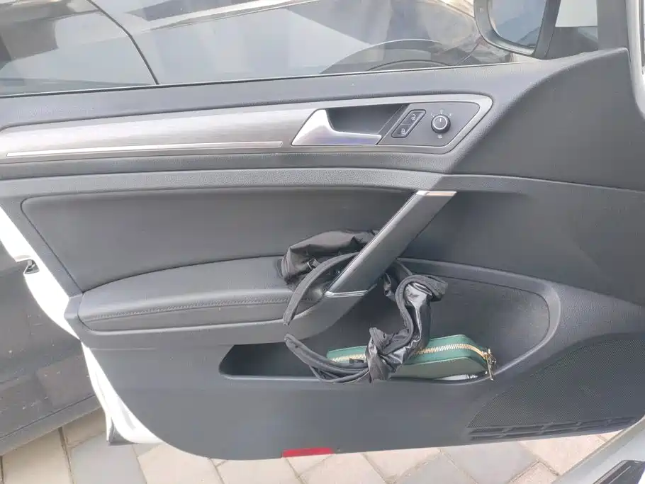 Volkswagen Golf — миниатюра 7