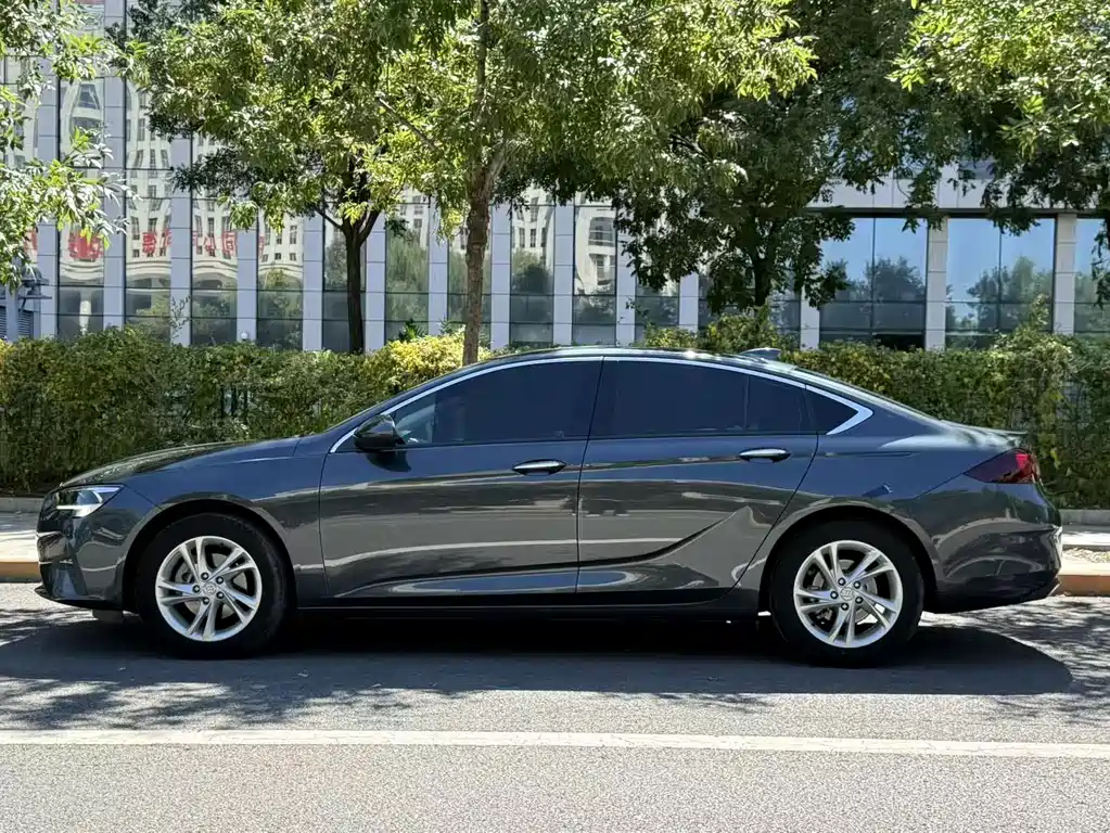 Buick Regal — миниатюра 3