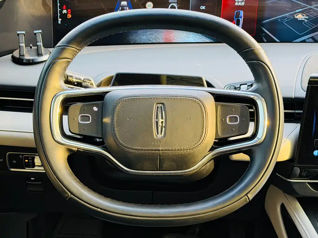 Lincoln Nautilus 2023 2.0T