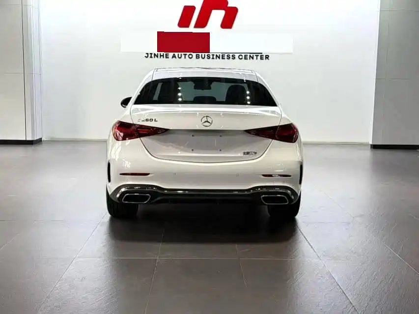 Mercedes-Benz C-Class — миниатюра 9
