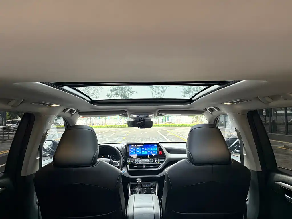 Toyota Highlander — миниатюра 23