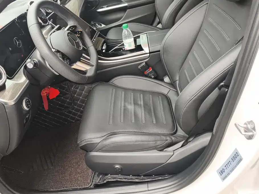 Mercedes-Benz C-Class — миниатюра 9