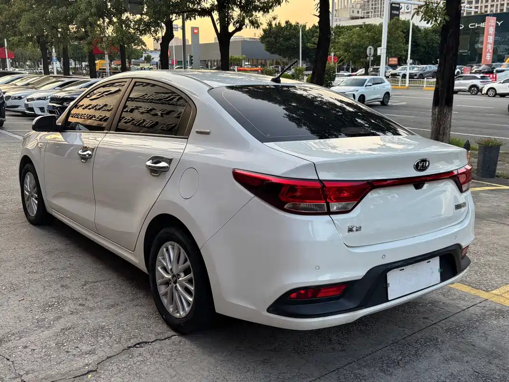 Kia K2 — миниатюра 11