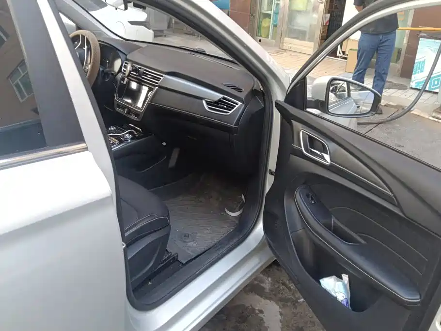 Roewe Ei5 — миниатюра 8