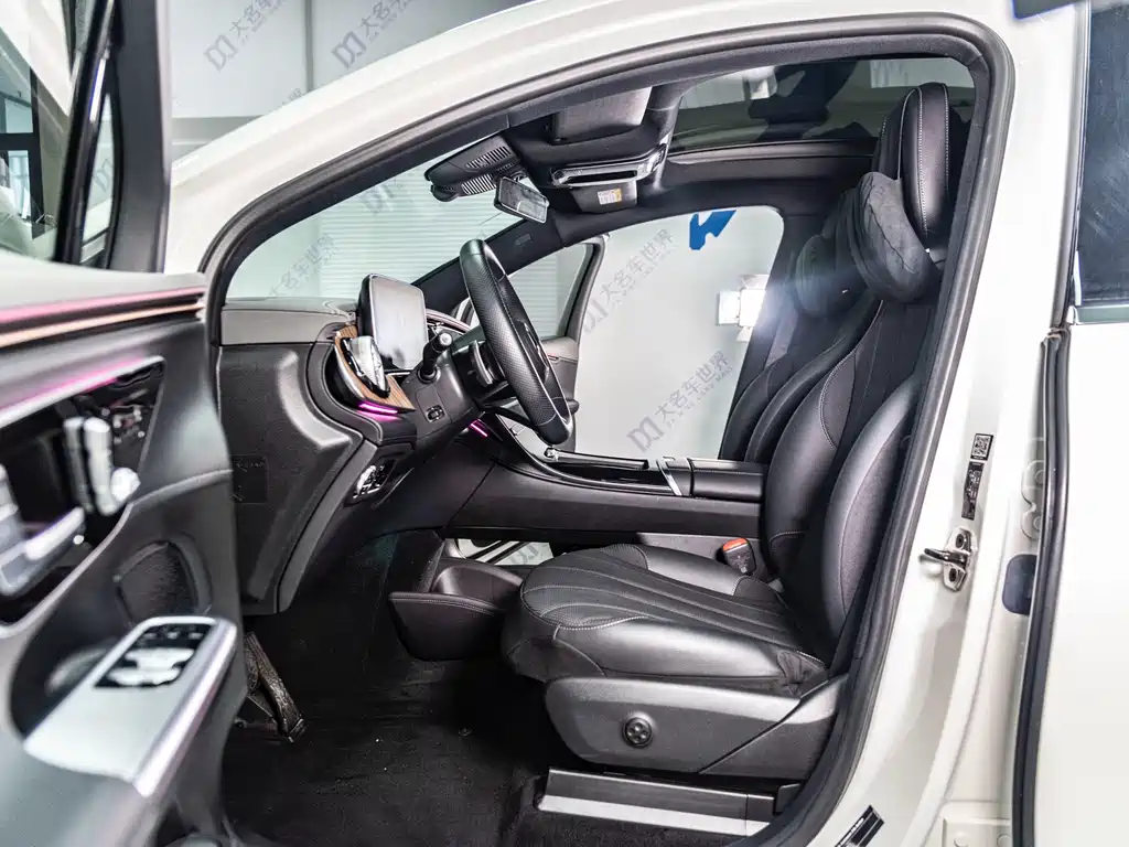 MERCEDES-BENZ EQE SUV