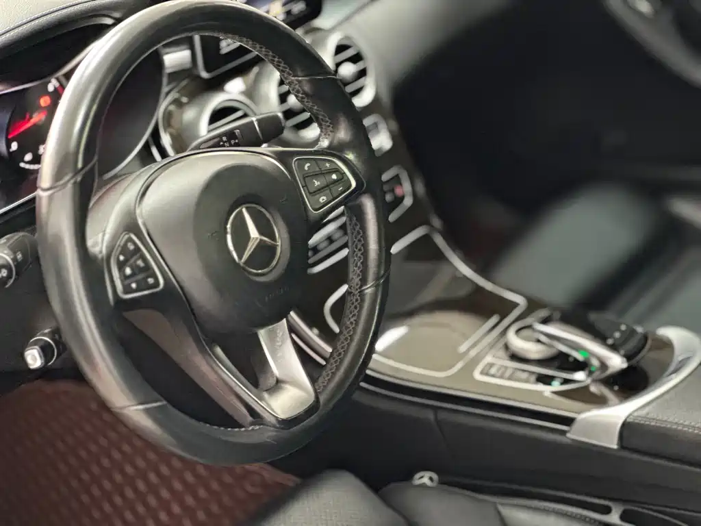 Mercedes-Benz C-Class — миниатюра 7