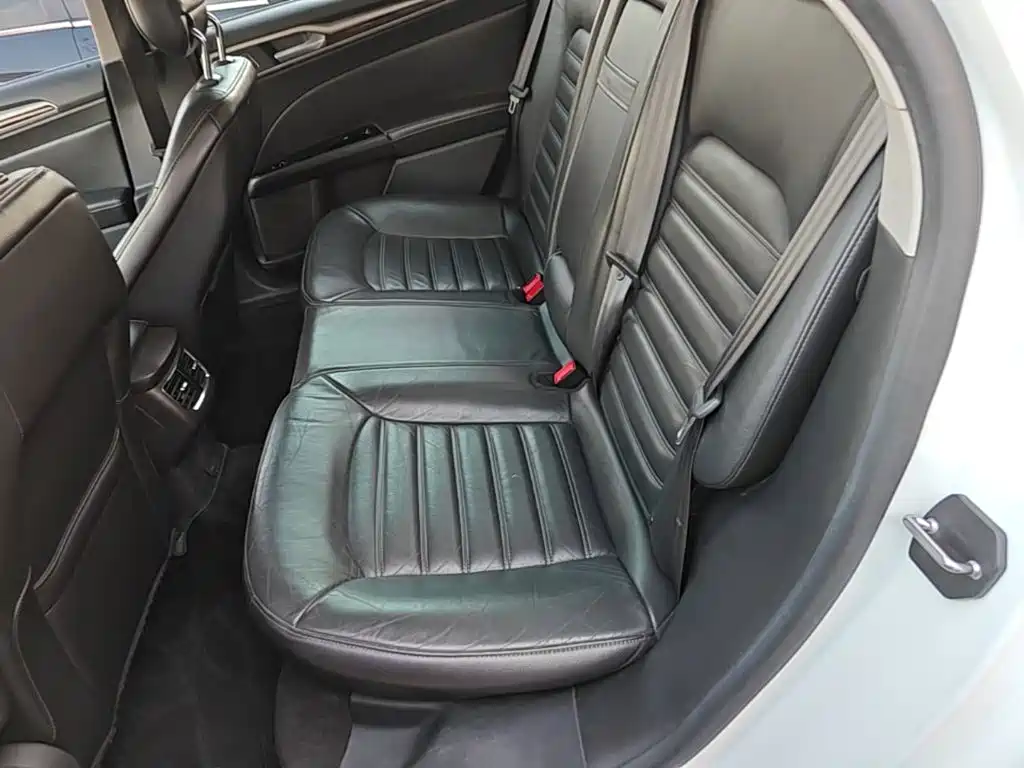 Ford Mondeo — миниатюра 17