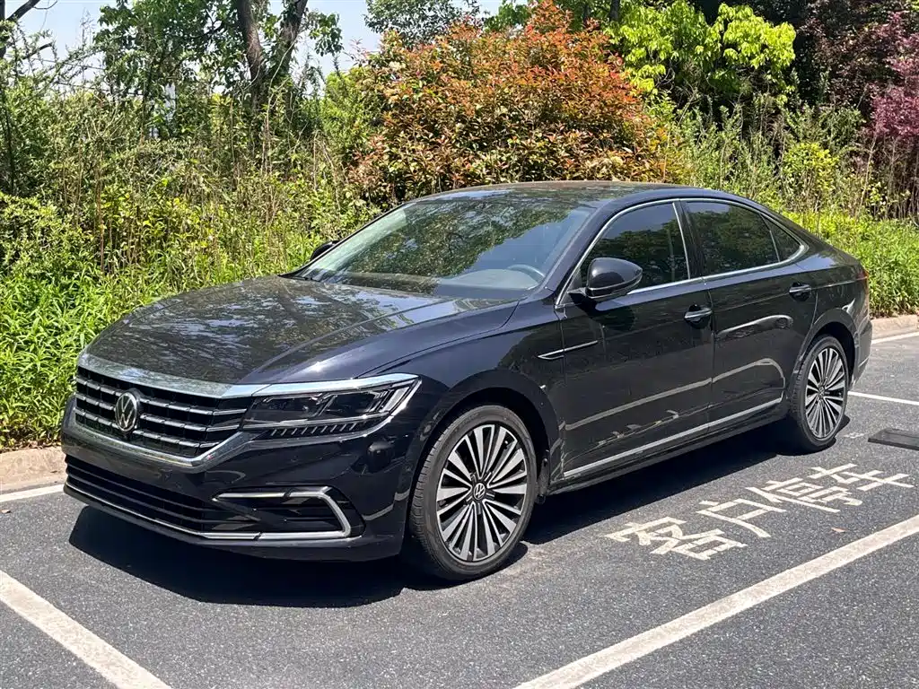 Volkswagen Passat 2021