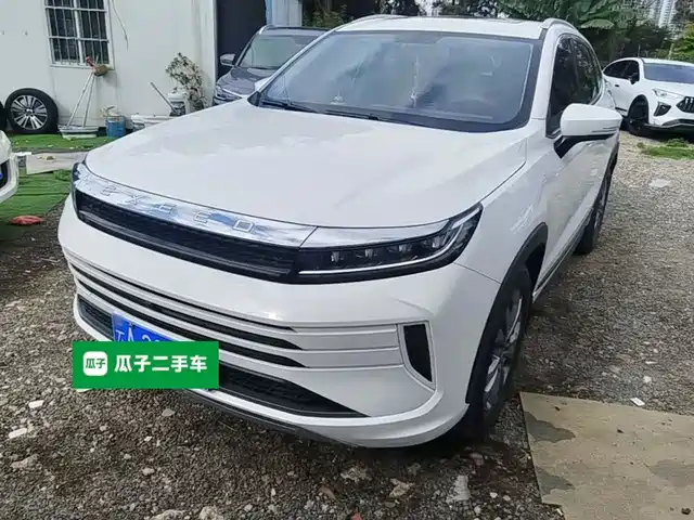 2022 EXEED LX