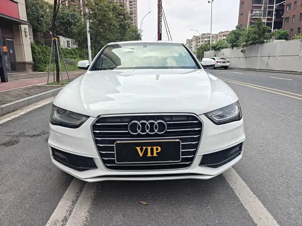 Audi A4L 2016 35 TFSI S line Comfort