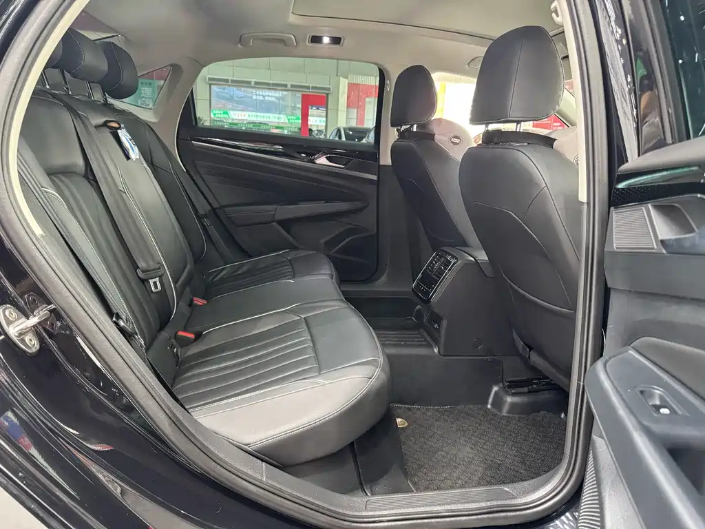 Volkswagen Passat — миниатюра 20