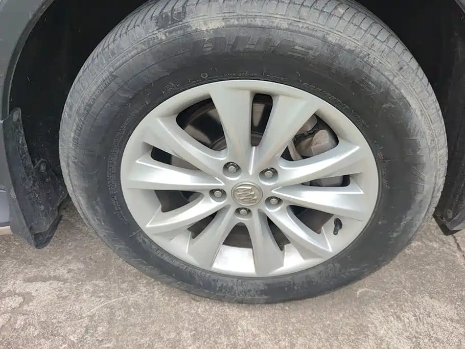 Buick Envision Plus — миниатюра 6