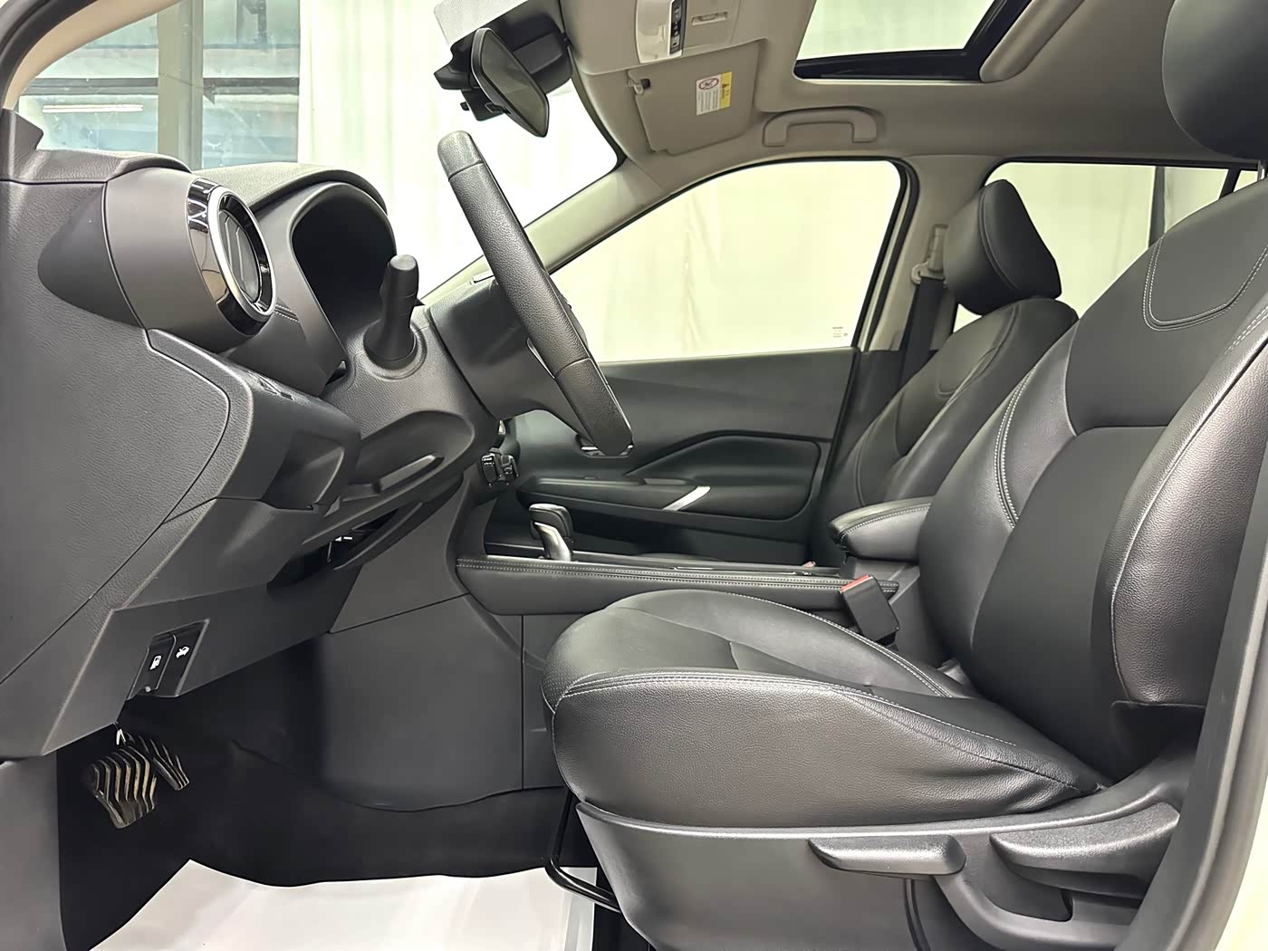 Nissan Kicks 1.5 л 2022 г. Белый, пробег 34000 км