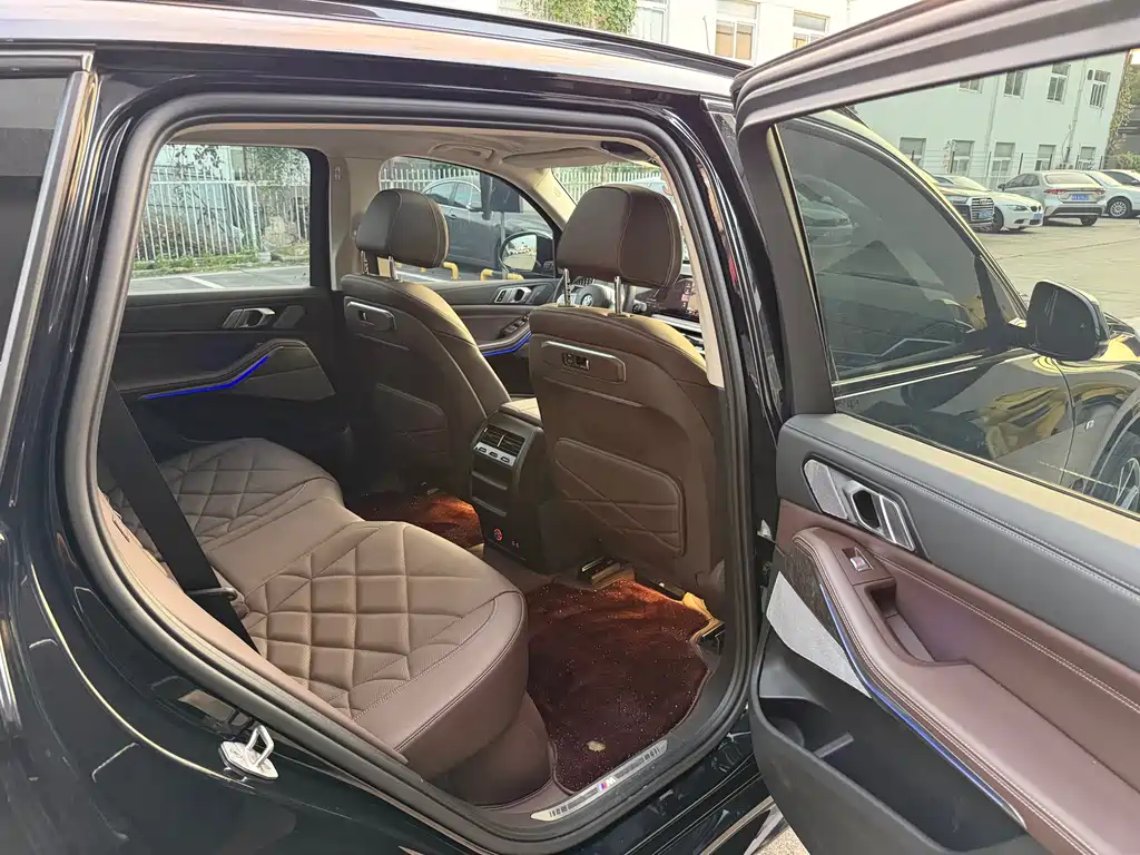 BMW X5 — миниатюра 8