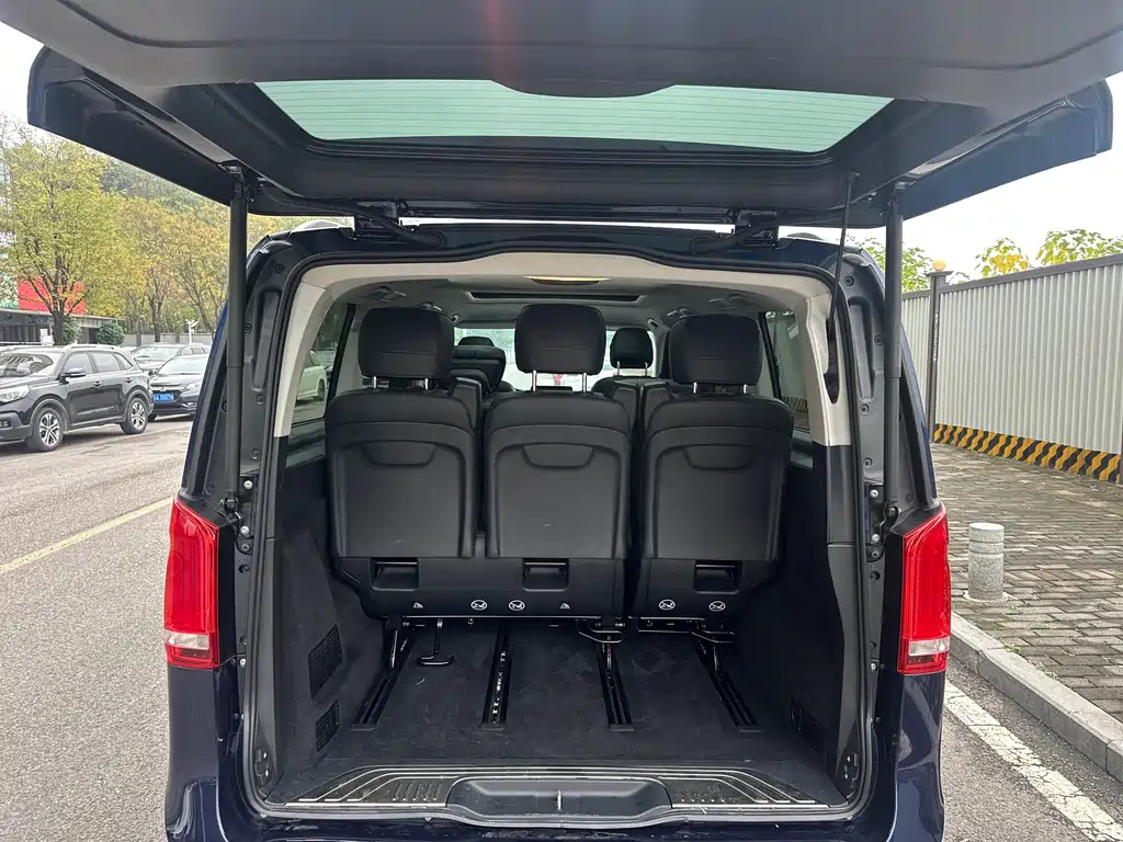 MERCEDES-BENZ V CLASS