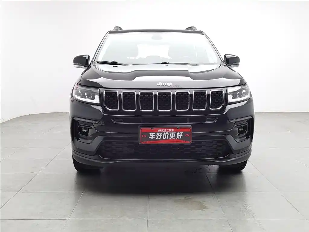 JEEP GRAND COMMANDER