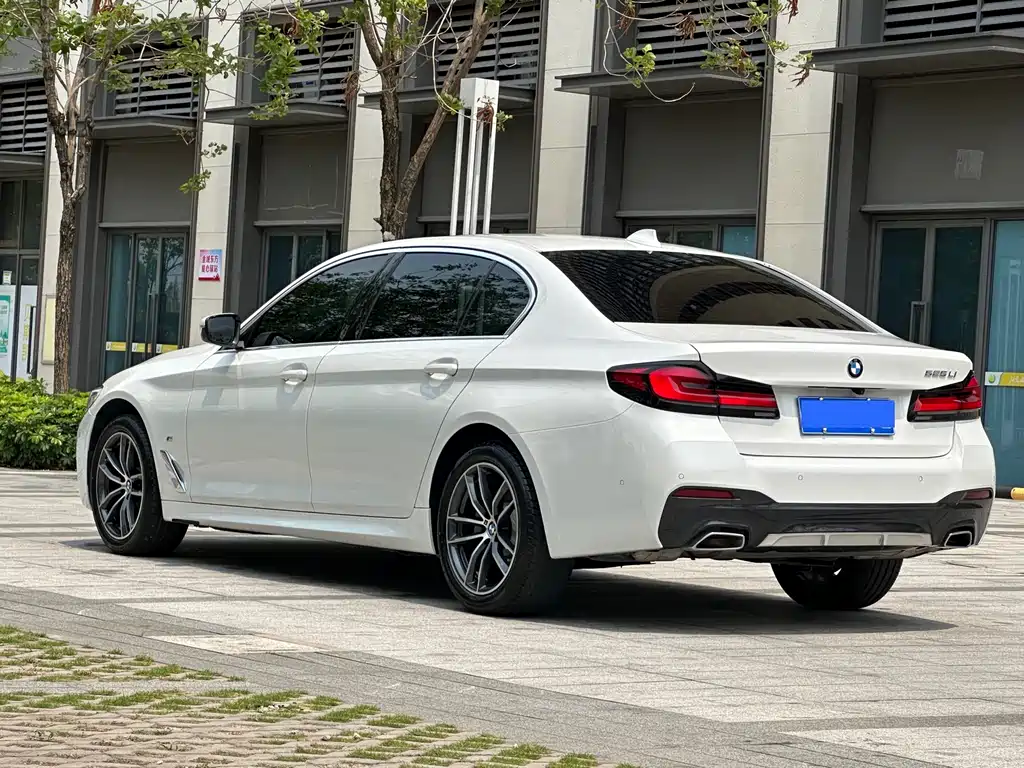 BMW 5 Series 5 2022 525Li M Sport