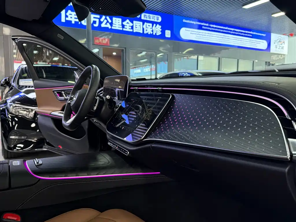 Mercedes-Benz E-Class — миниатюра 12