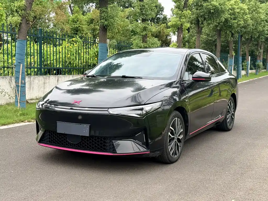XPeng P5