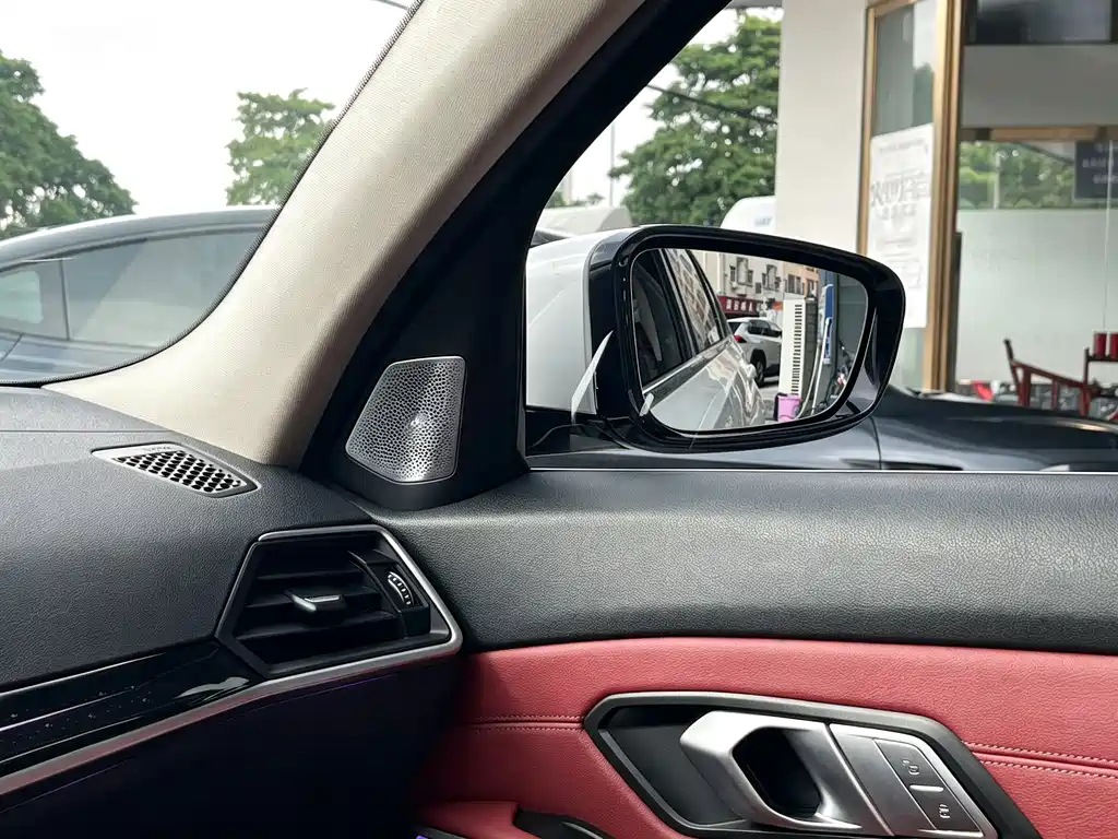 BMW 3 Series — миниатюра 13