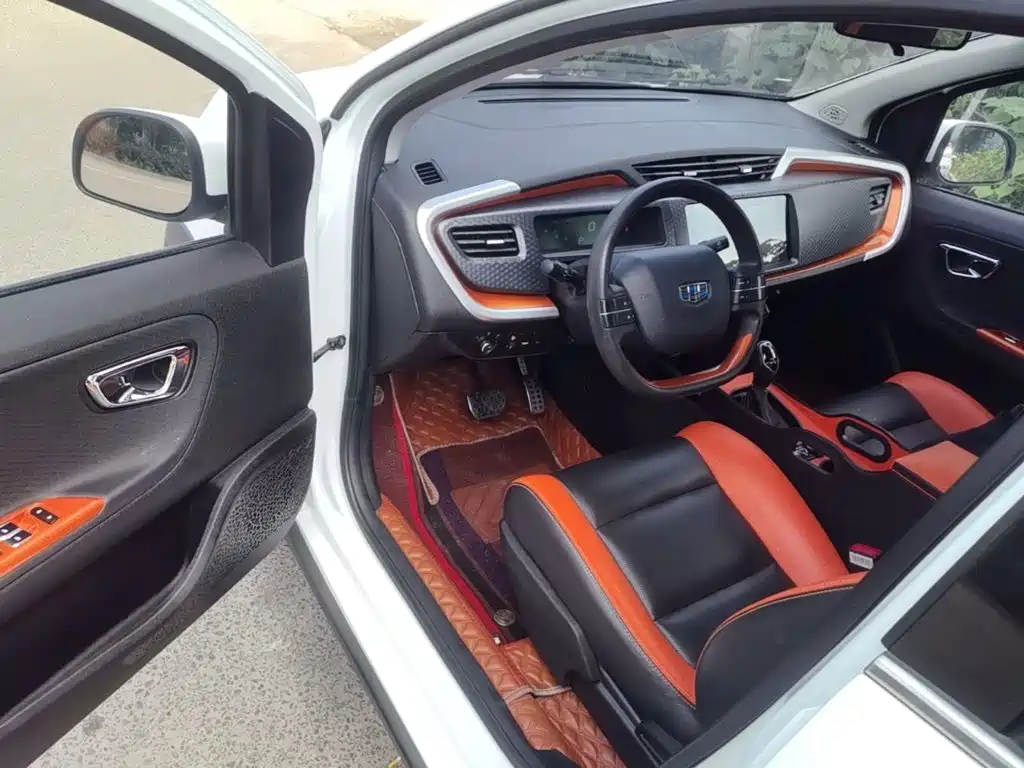 Geely Vision X1 — миниатюра 16