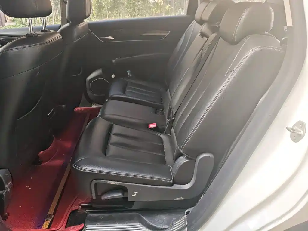 BYD MAX — миниатюра 15