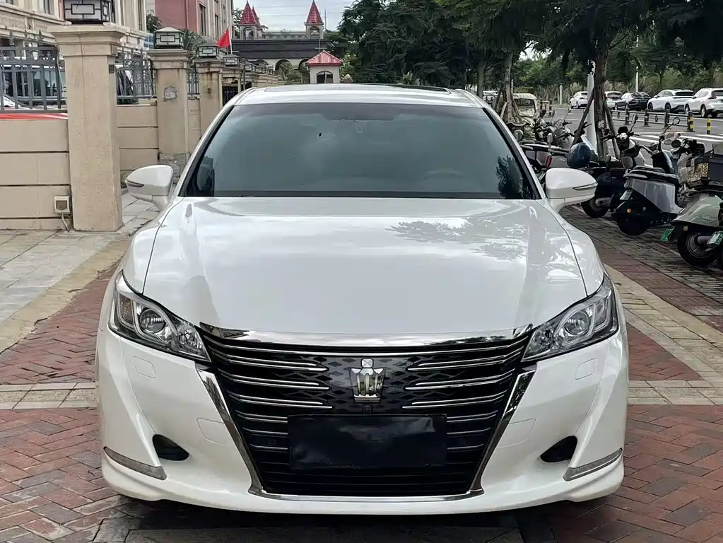 Toyota Crown 2018 2.0T Sport