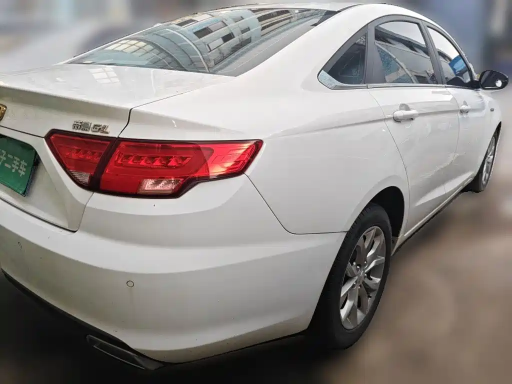 Geely Emgrand GL — миниатюра 6