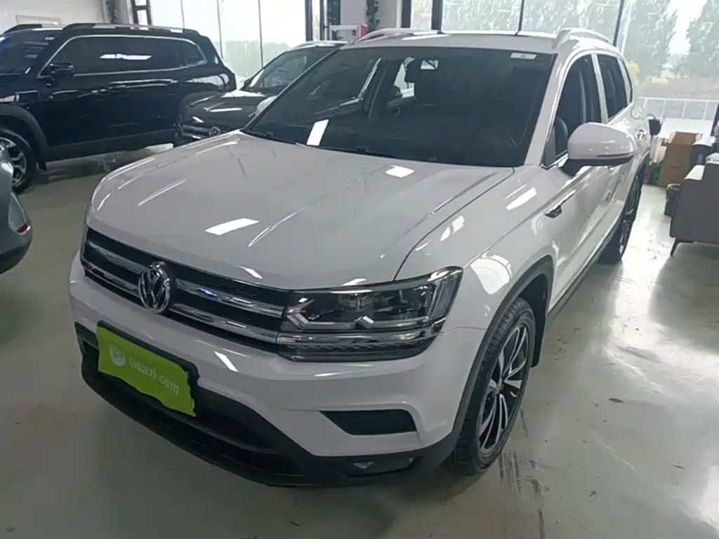 Купить Volkswagen Tharu
