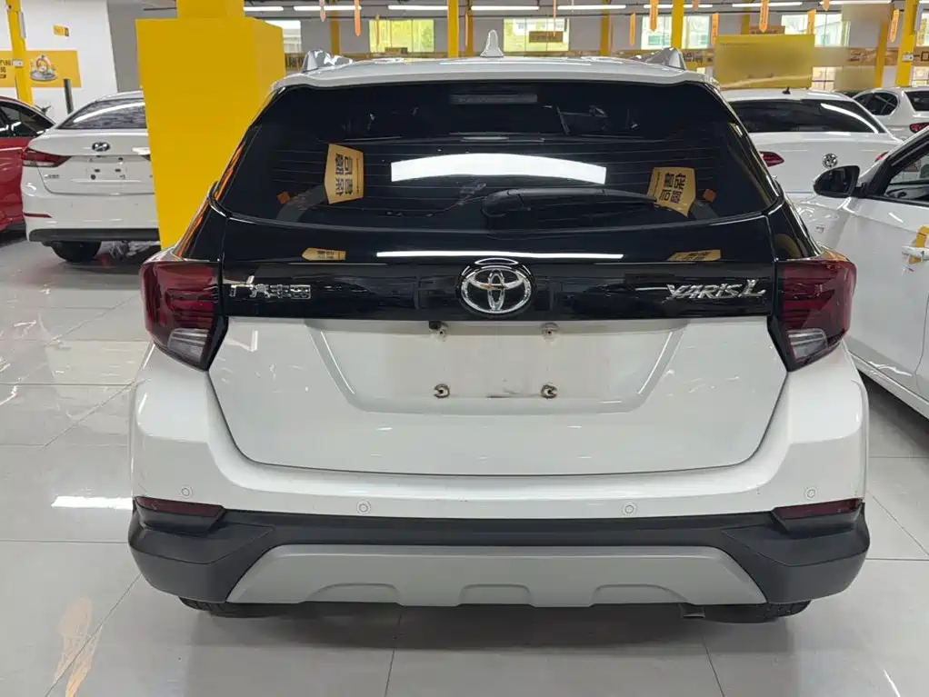 Toyota Yaris L — миниатюра 6