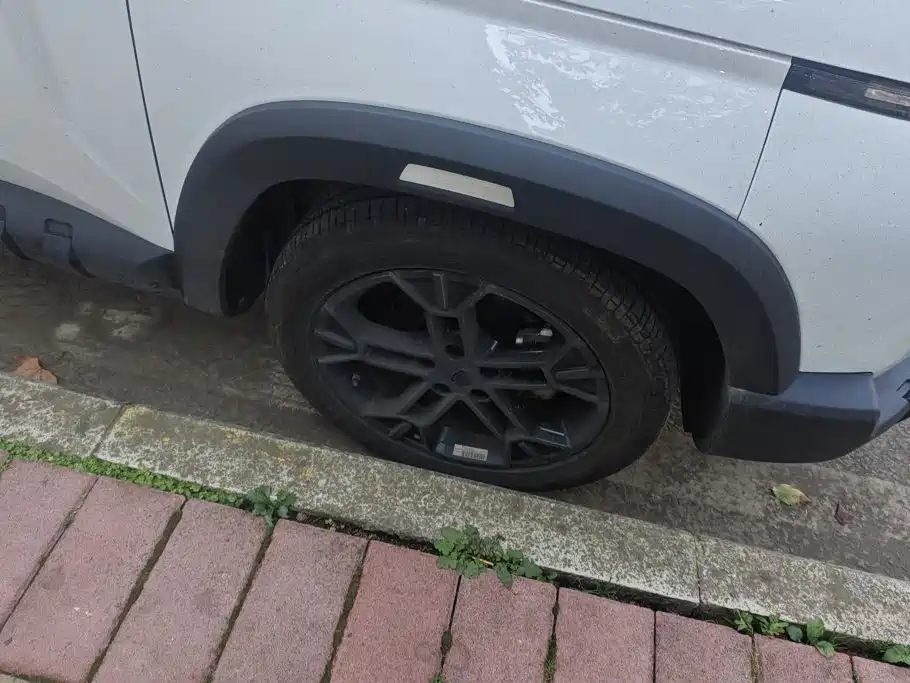 Geely Cowboy — миниатюра 6