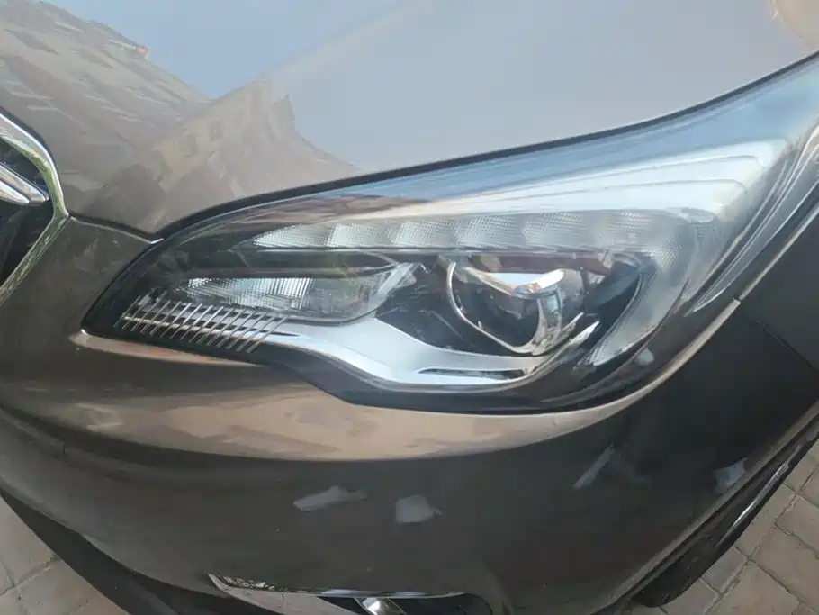 Buick Envision Plus — миниатюра 5