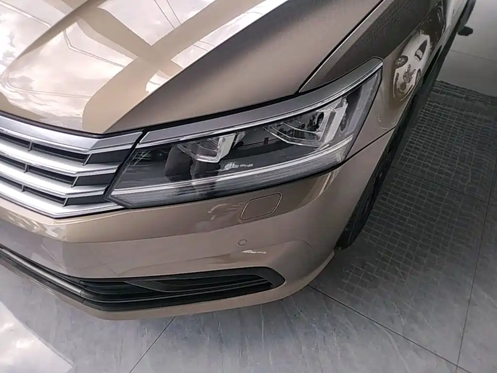 Volkswagen Passat — миниатюра 24