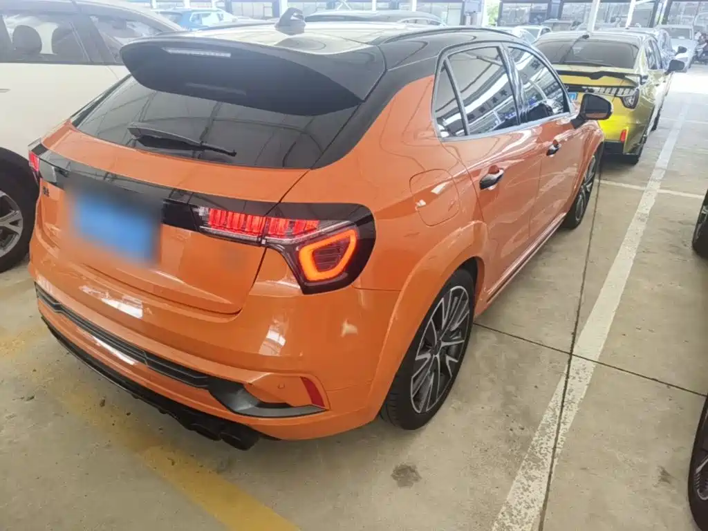 Lynk & Co 02 Hatchback — миниатюра 7