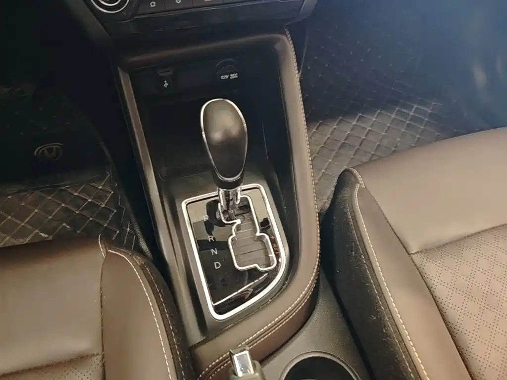 Changan Eado DT — миниатюра 14