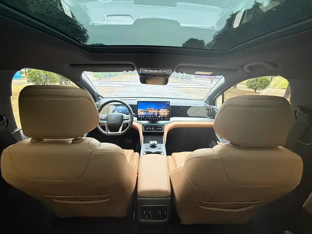 BYD L DM-i — миниатюра 10