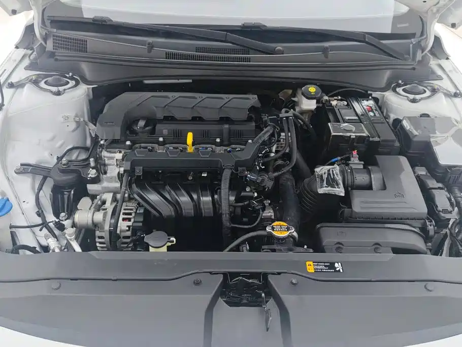 Hyundai Elantra — миниатюра 10