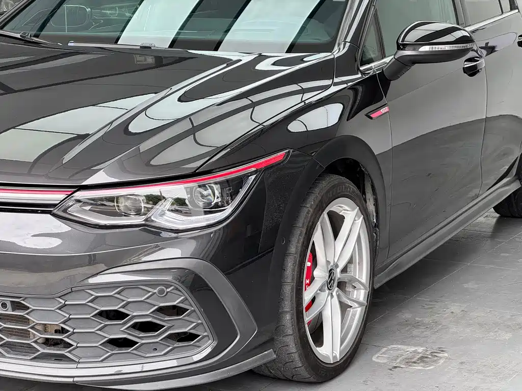 Volkswagen Golf GTI — миниатюра 3