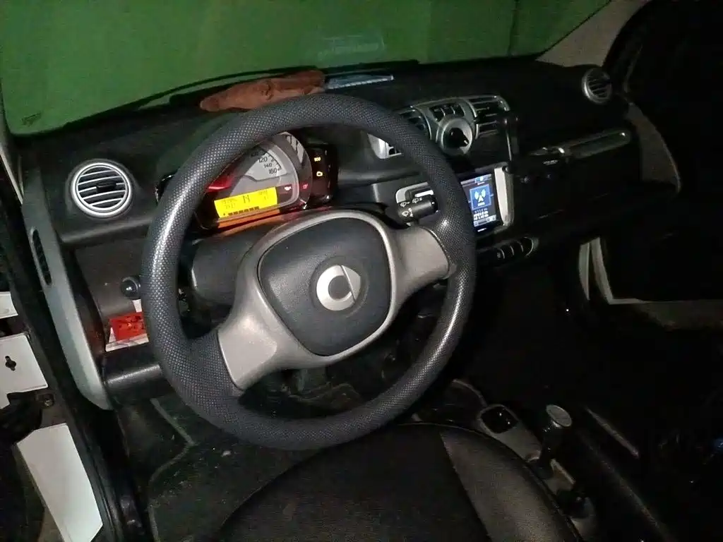 smart Smart Fortwo — миниатюра 3