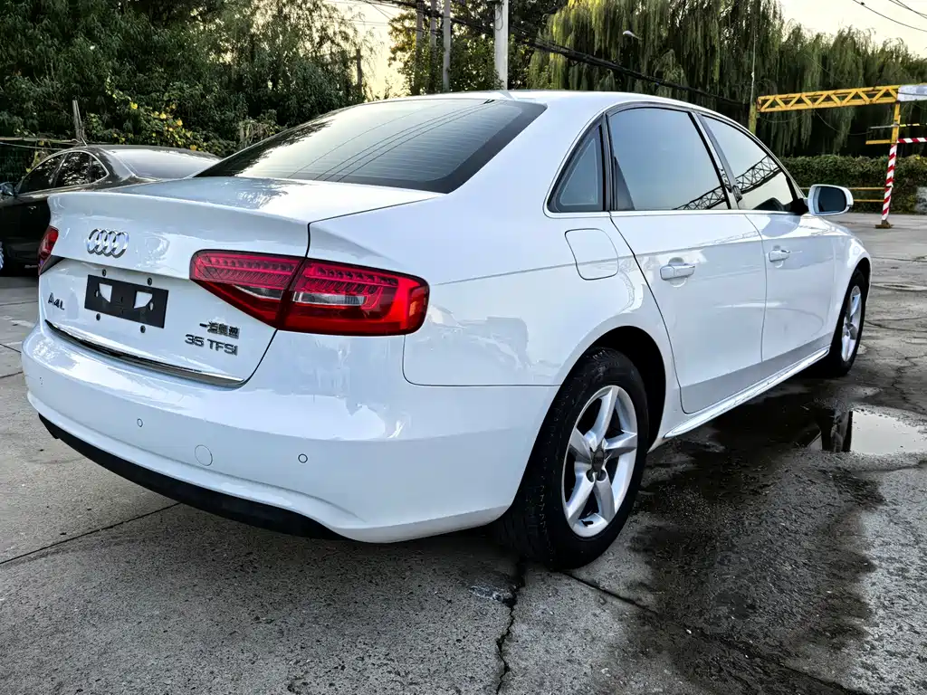 Audi A4L — миниатюра 7