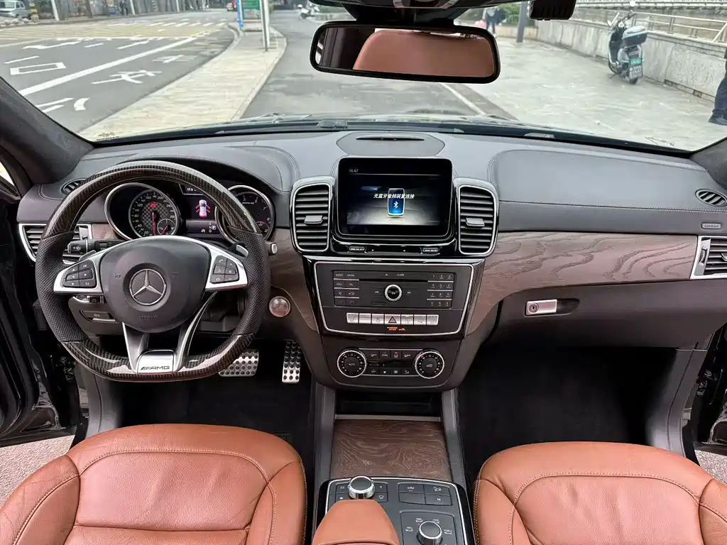 MERCEDES-BENZ GLE AMG