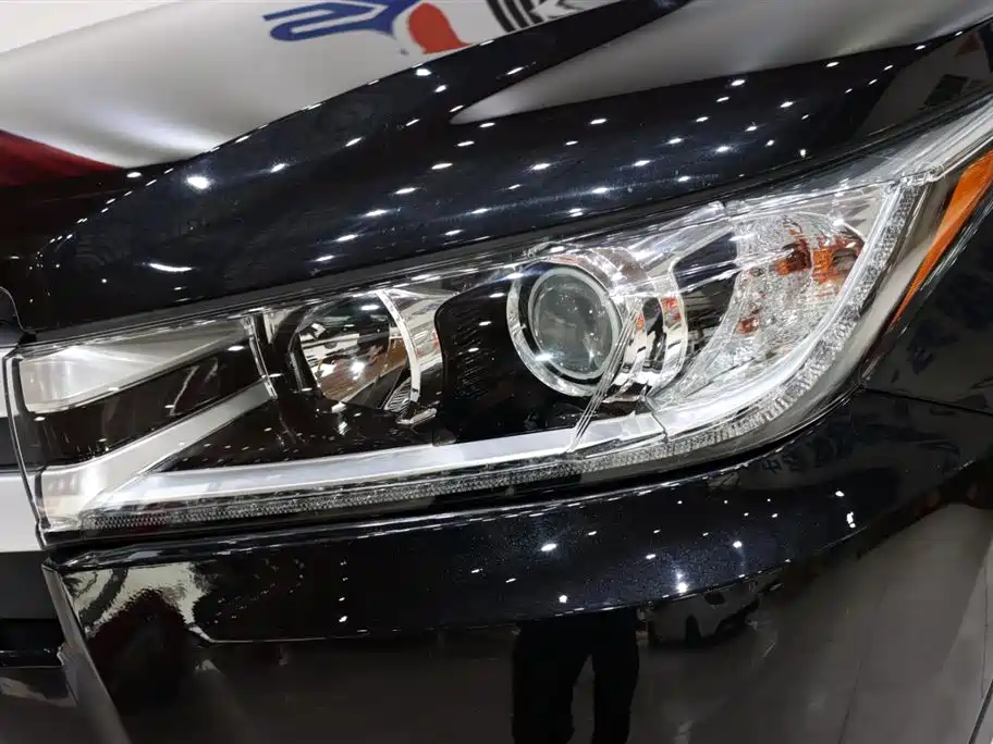 Toyota Highlander 2021 2.0T Elite 7 мест